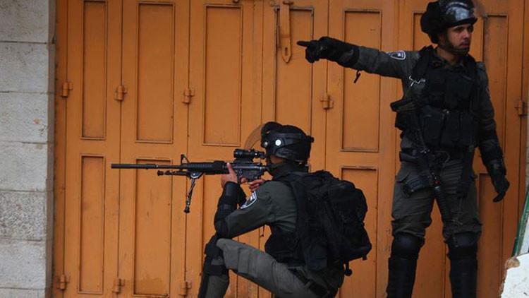 İsrail askerleri Gazze'de 4 Filistinli'yi yaraladı