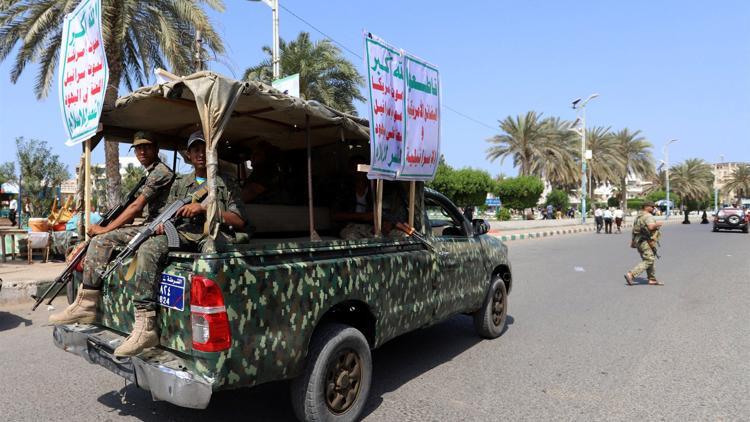 'Yemen'de ABD ve İngiliz bombalarıyla 203 sivil öldü'