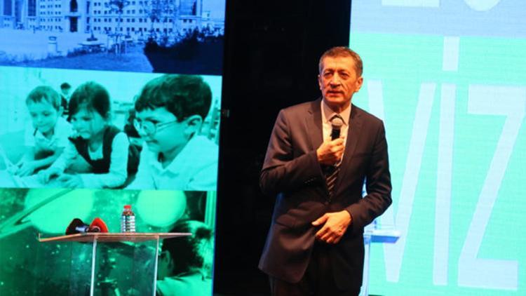 Bakan Selçuk: Ders sayısı gelecek yıl azaltılacak