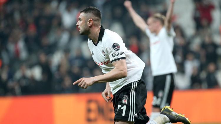 Burak Yılmaz alkış aldı! Golden sonra...