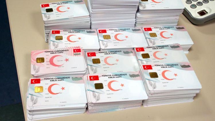 Vatandaşlık verilen Suriyelilerle ilgili iddialara cevap