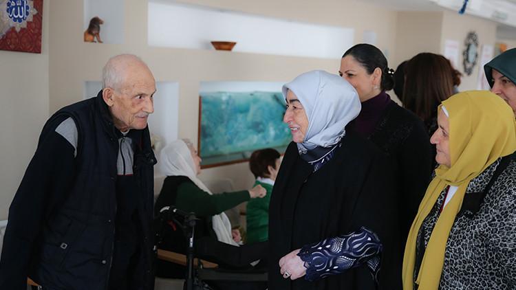 Semiha Yıldırım'dan huzurevi ziyareti