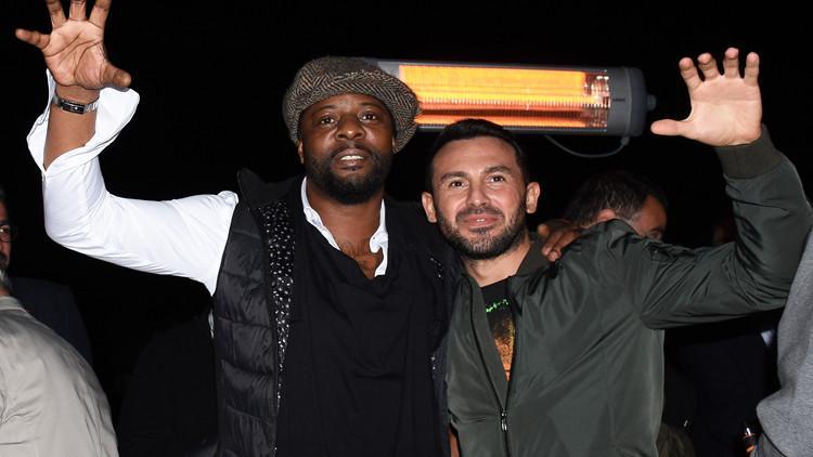 Pascal Nouma ve Ahmet Dursun kutlamada!