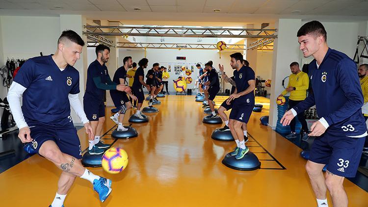 Fenerbahçe salonda çalıştı