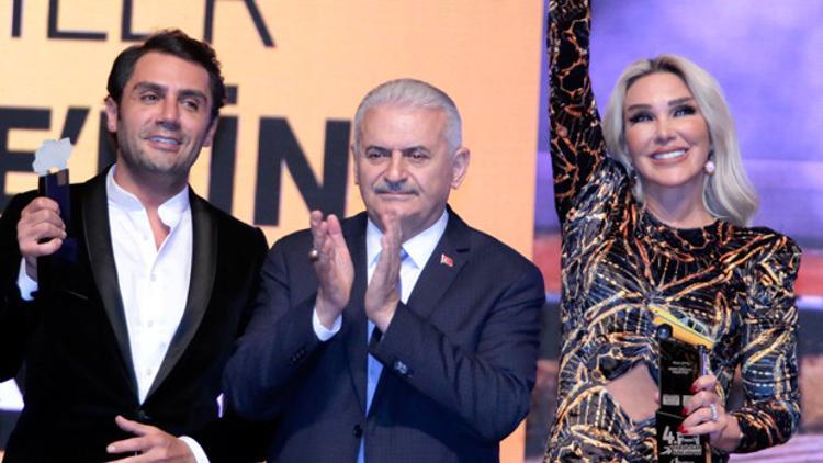 Taksiciler ödüllendirdi