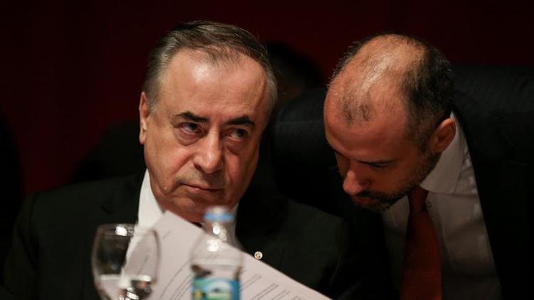 Galatasaray'da tarihi karar!