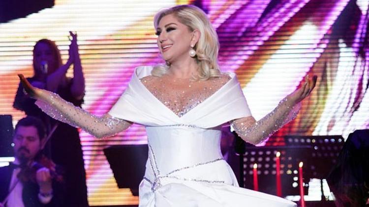 Lady Gaga beni taklit ediyor