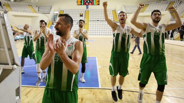 Bursaspor otobüsüne çirkin saldırı!