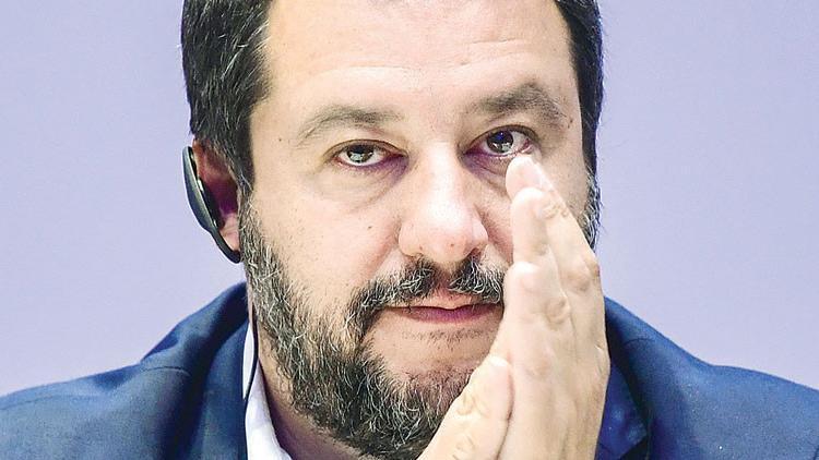 Türkiye’nin AB üyelik süreci tamamen durmalı