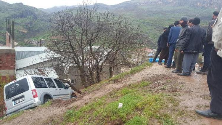 Diyarbakır'da kaza: Anne ve bebeği yaralı