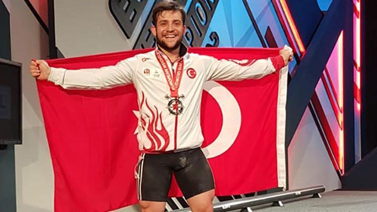 Celil Erdoğdu'dan gümüş madalya