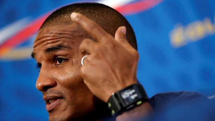 Florent Malouda, kovulduğunu Twitter'dan öğrendi!