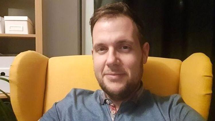 Bir yıl boyunca internette kendisiyle konuştuğunu öğrendi