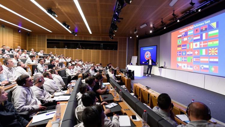 TFF heyeti, UEFA Pro Lisans Değişim Programı'na katıldı!