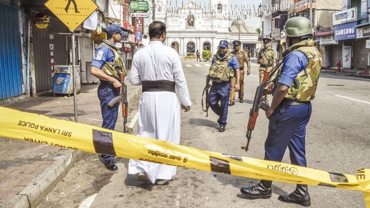 Sri Lanka’yı kana bulayan 8 bombacı