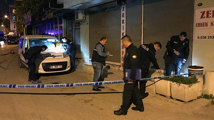 İzmir'de sokak ortasında kanlı infaz