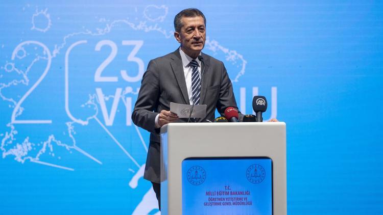 Haber spikerlerinden öğretmenlere Türkçe eğitimi