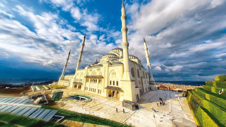Çamlıca Camisi cuma günü açılıyor