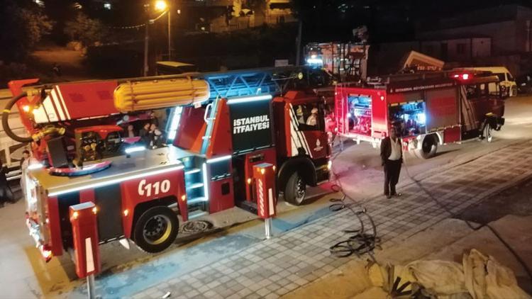 Yangında mahsur kalan 2 aylık bebeği komşular kurtardı
