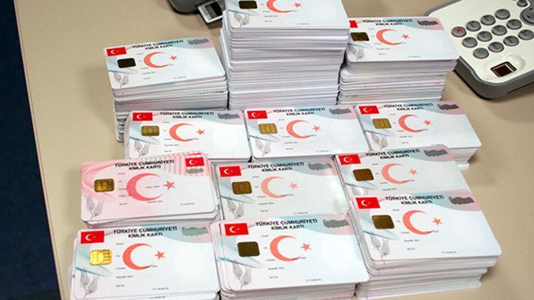 Son dakika... Bakanlık duyurdu: Ehliyet, kimlik ve pasaportta yeni dönem başlıyor