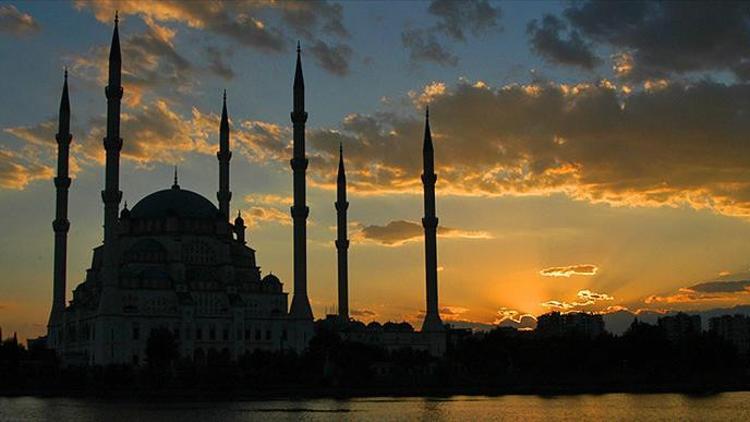 Kadir Gecesi ne zaman? İşte Kadir Gecesi’nin tarihi ve duası