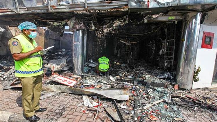 Sri Lanka'da Müslümanlara ait bir fabrika yakıldı