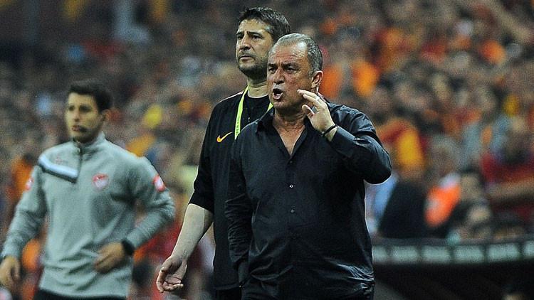 Fatih Terim tribüne gönderildi