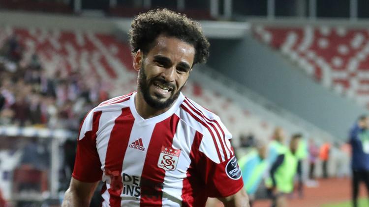 Beşiktaş, Douglas ile anlaştı! Bu akşam geliyor...