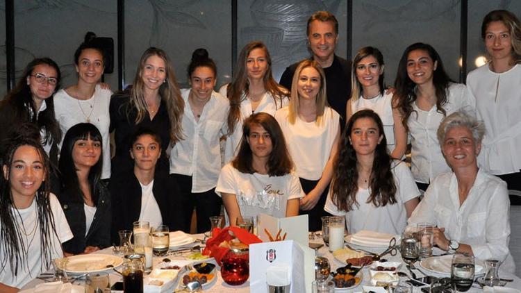 Fikret Orman şampiyonlarla iftarda buluştu