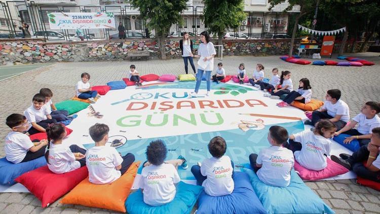 650 bine yakın çocuk 'Okul Dışarıda Günü' ile sınıflarını açık havaya taşıdı