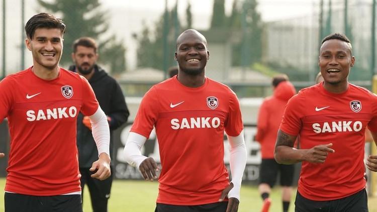 Gazişehir Gaziantep, final için Ankara'da!