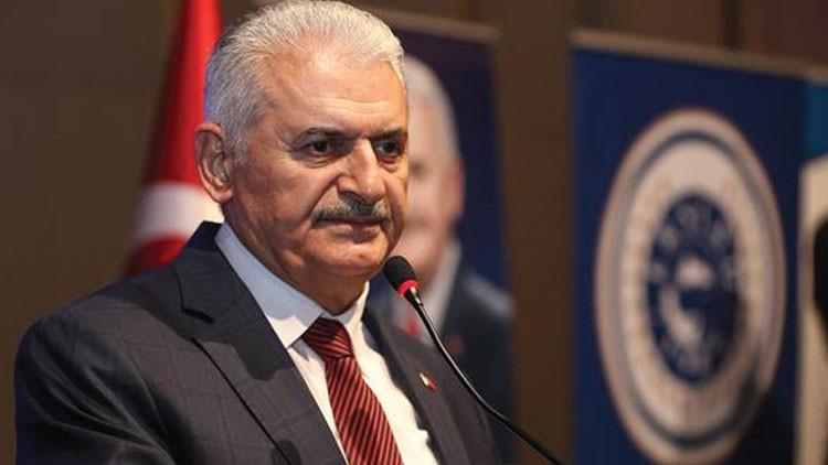 "Ayyıldızlı bayrağımız inmedi, ezanlarımız dinmedi"