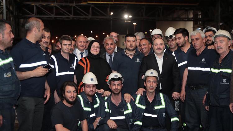 Bakanlar fabrika işçileriyle sahur yaptı