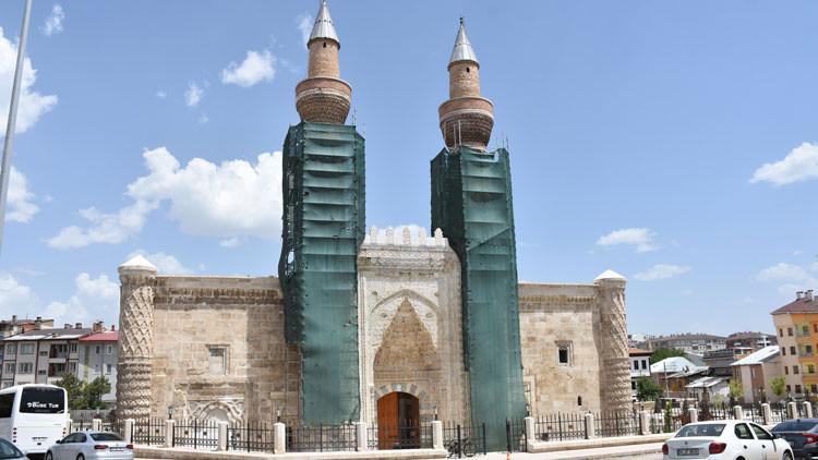 Tarihi Gök Medrese, 22 yıl sonra ziyarete açıldı