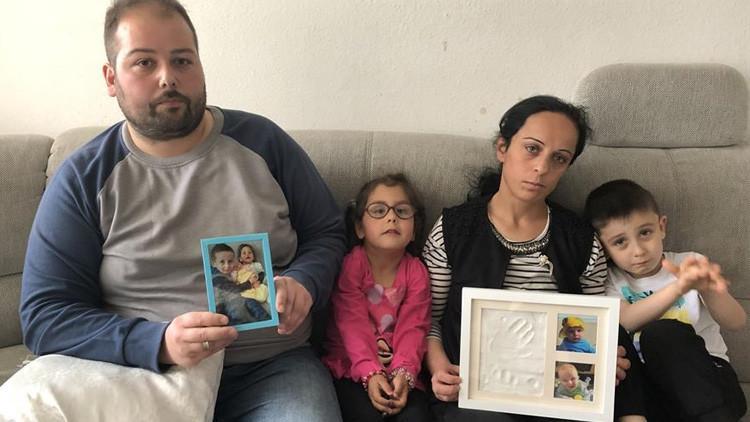 Almanya'daki Türk aile çocuklarını geri istiyor