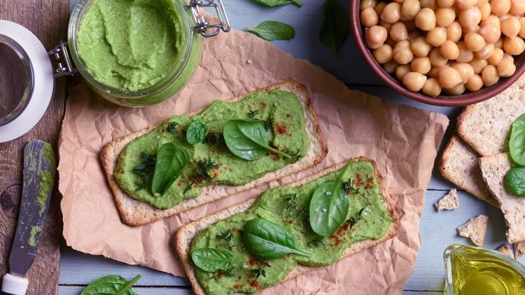 Yeşilin En Güzel Tonu: Avokado Humus