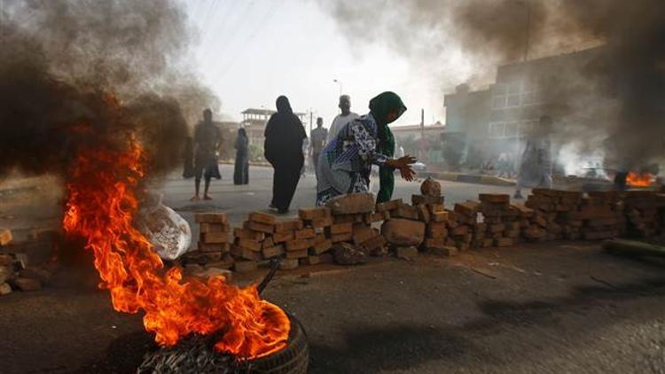 Sudan'da 9 ay içinde seçime gidilecek