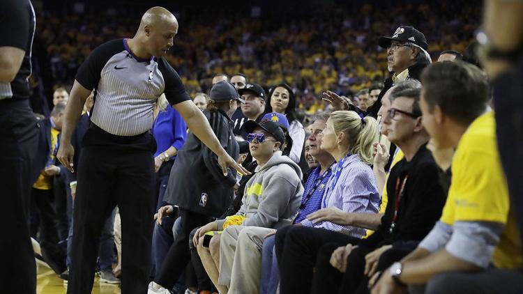 Warriors taraftarına 1 yıl men, 500 bin dolar para cezası!