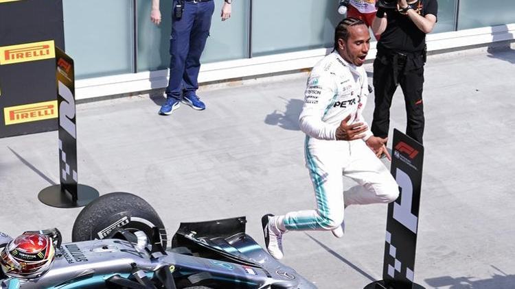 Tartışmalı yarışın galibi Hamilton! Kanada GP'sini saniyeler belirledi...