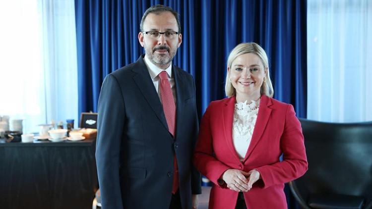 Bakan Kasapoğlu, İzlandalı mevkidaşıyla görüştü