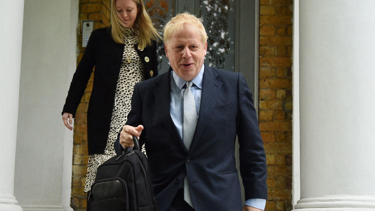 Boris Johnson Muhafazakar Parti'de genel başkanlık seçimine önde başladı