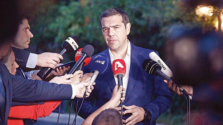 Çipras’a ‘seçim şovu’ eleştirisi