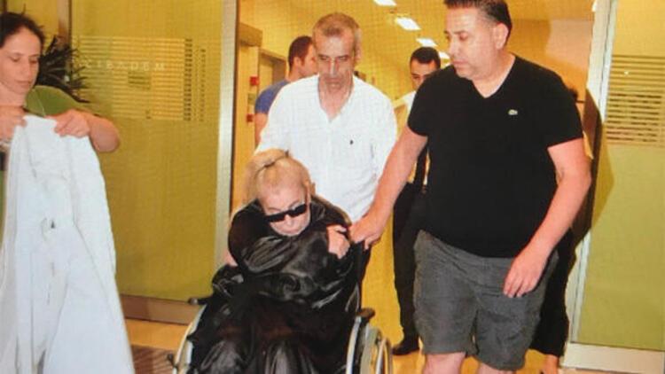 Zerrin Ozer In Son Saglik Durumu Nasil Zerrin Ozer Neden Hastaneye Kaldirildi