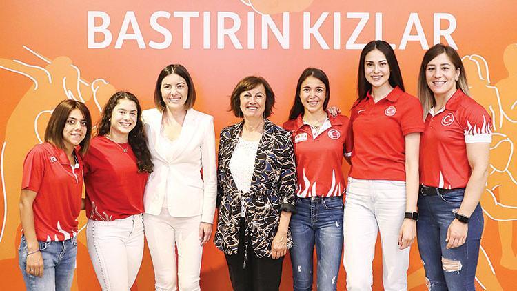 Bastırın kızlar! ING Türkiye ve Olimpiyat Komitesi kadın sporcuları birlikte destekliyor