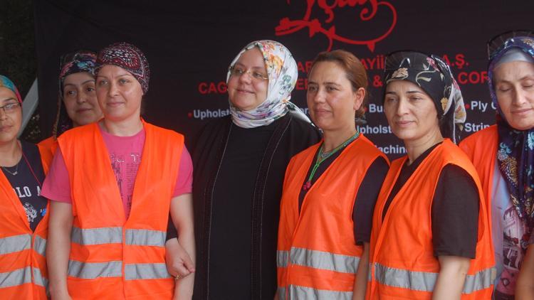 Bakan Selçuk: Çalışma koşullarını iyileştirmeye çalışıyoruz