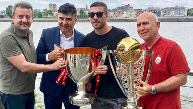 Lukas Podolski: "Galatasaray'ı unutmam mümkün değil"