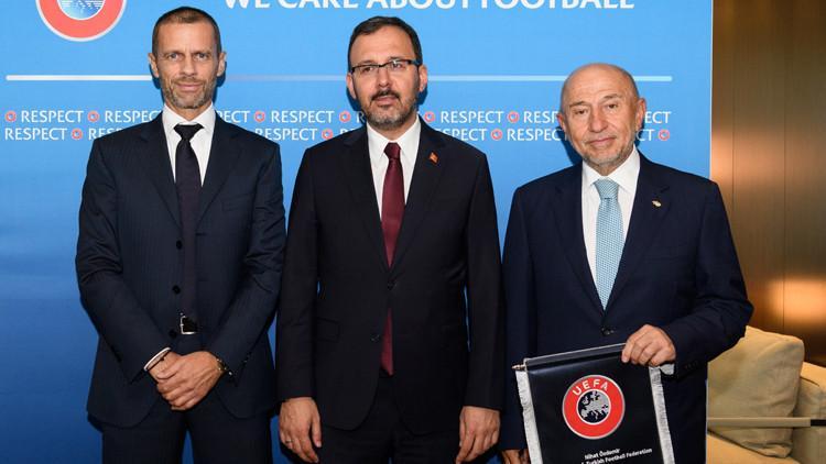 Bakan Kasapoğlu ve TFF Başkanı Özdemir'den UEFA Başkanı Ceferin'e ziyaret