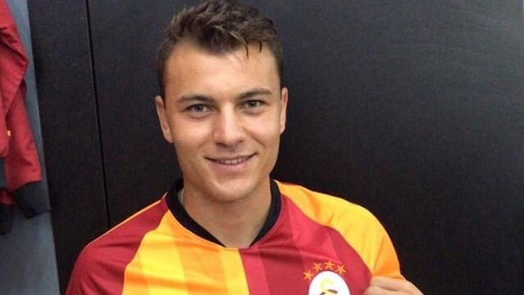 Yusuf Erdoğan, Galatasaray formasını giydi! | Transfer haberleri...