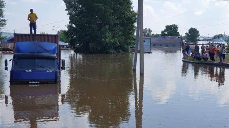 Rusya'da sel felaketi: 2 ölü
