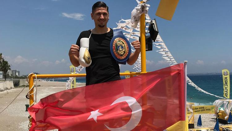 Emre Çukur’a rakip dayanmıyor